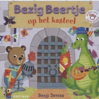 Bezig beertje op het kasteel.jpg