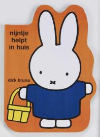 Nijntje helpt in huis.jpg